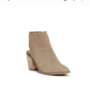 Lucky Brand, Womens Shyna, Oiled Suede, Open Heel Booties. NIB/Size 9.5